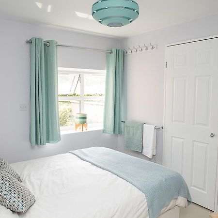 Pinehill Rooms Рединг Екстериор снимка