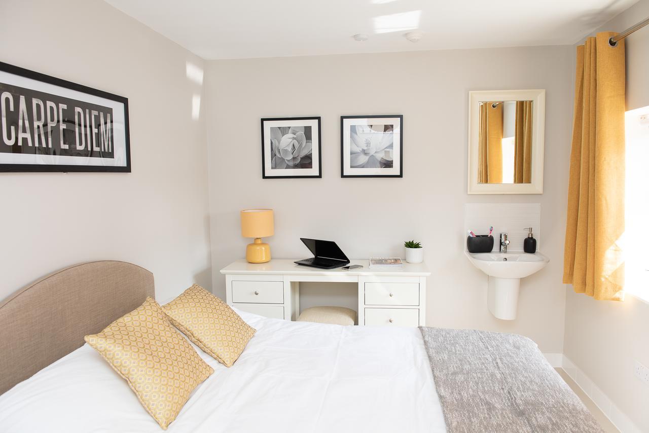 Pinehill Rooms Рединг Екстериор снимка