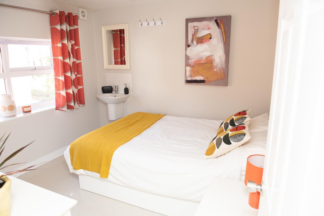 Pinehill Rooms Рединг Екстериор снимка