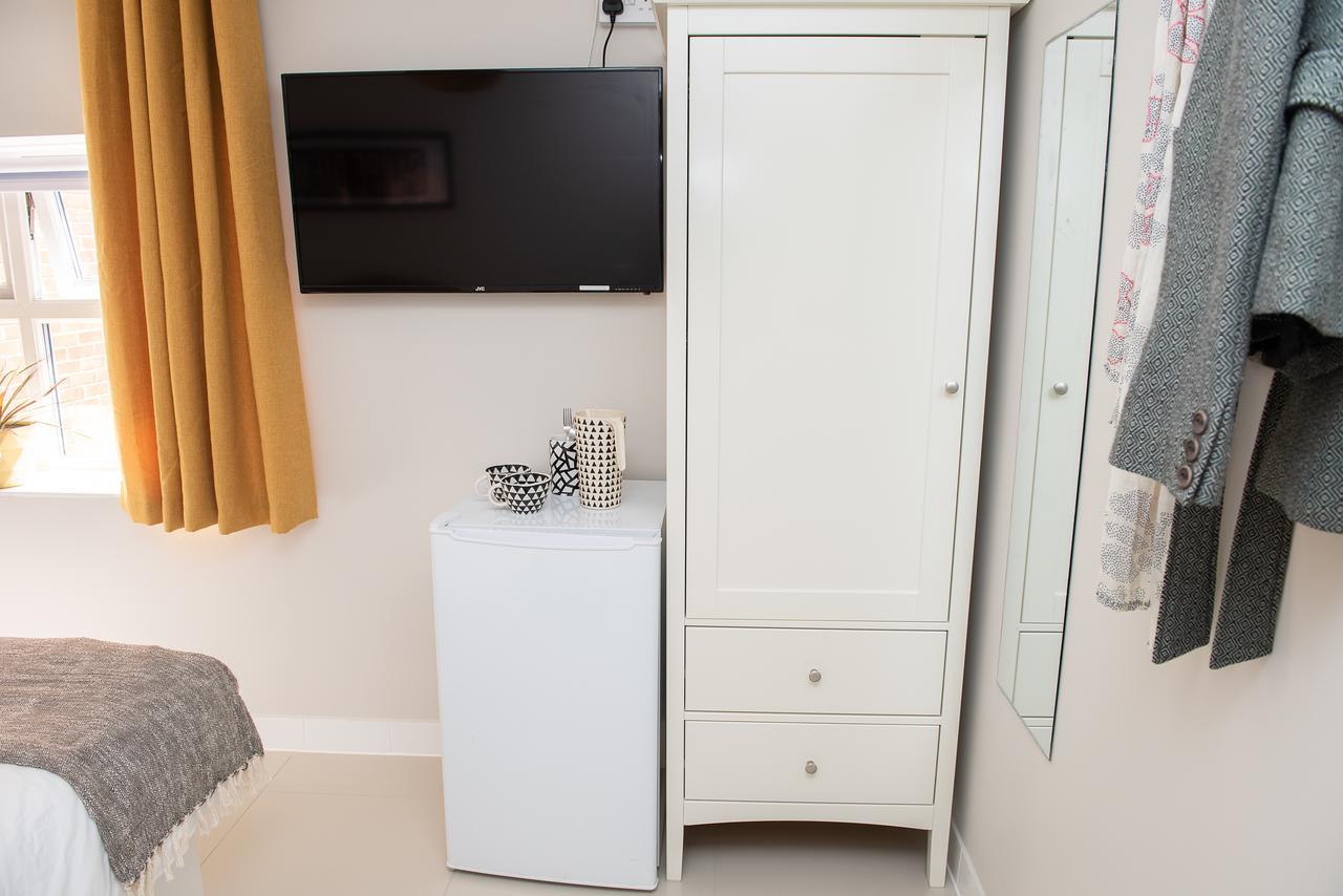 Pinehill Rooms Рединг Екстериор снимка